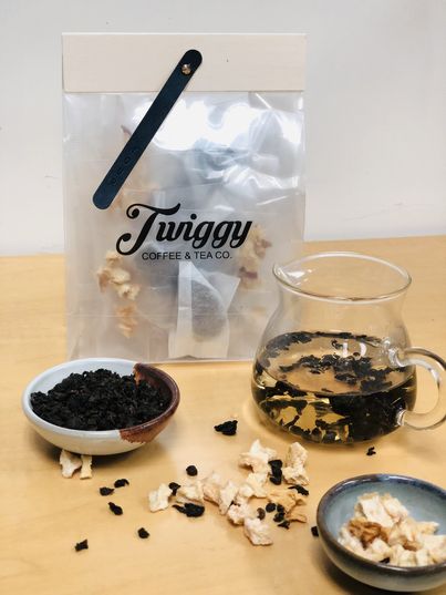Twiggy Coffee & Tea Co. - Black Oolong Tea (10 Bags)